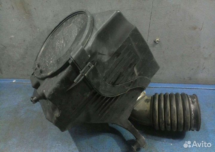 Корпус фильтра Volvo V40 MV