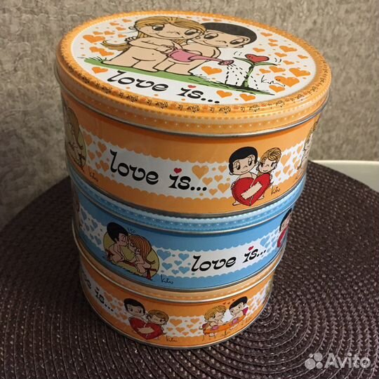 Металлическая коробка от печенья