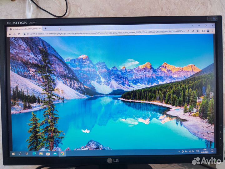 Монитор LG 19