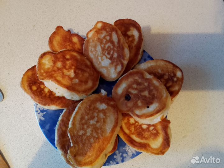 Блинчики, пирожки и салаты