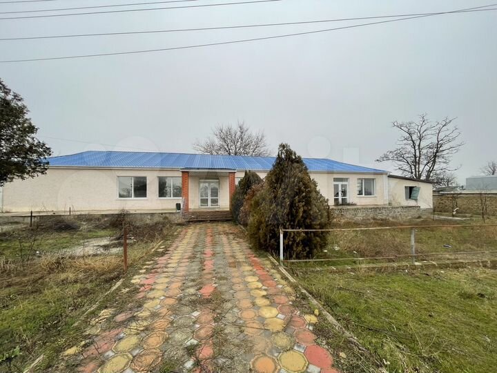 Здание, 358 м²