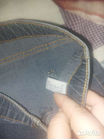 Продам женские джинсы