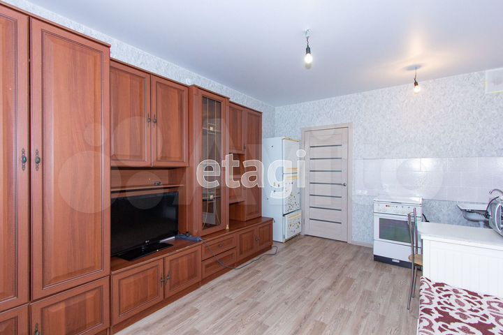 2-к. квартира, 37 м², 9/9 эт.