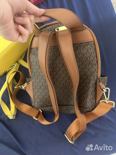 Сумки и рюкзаки женские