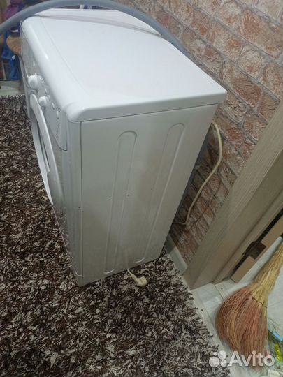 Стиральная машина indesit на запчасти