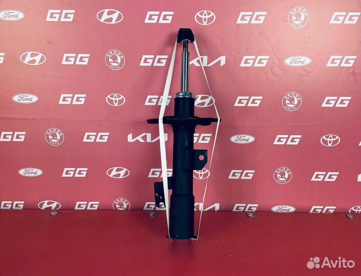 Амортизатор передний левый Toyota Camry V50 V55