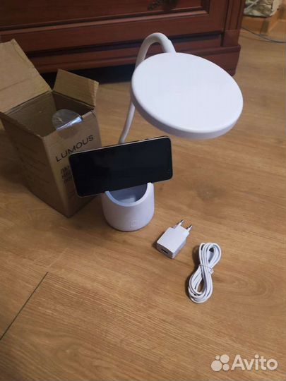 Светодиодная настольная лампа портативная