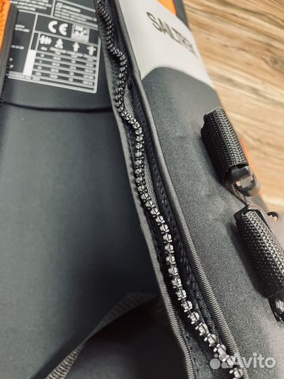 Спасательный жилет для плавания и водного спорта