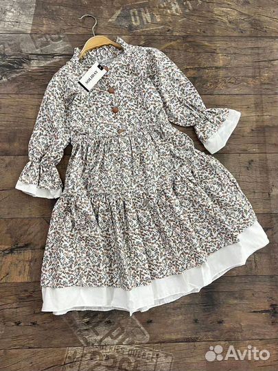 Платье для девочки новое
