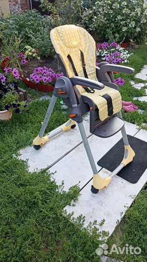 Детский стульчик для кормления