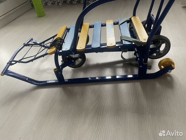 Детские санки на колесах