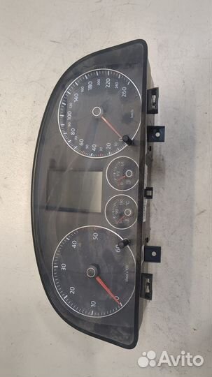 Щиток приборов Volkswagen Touran, 2008