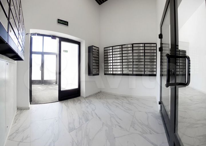 2-к. квартира, 76,1 м², 1/12 эт.