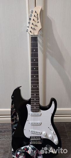 Электрогитара Terris + Гитарный комбоусилитель