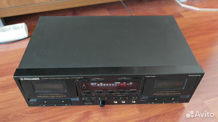 Кассетная дека pioneer CT-W820R