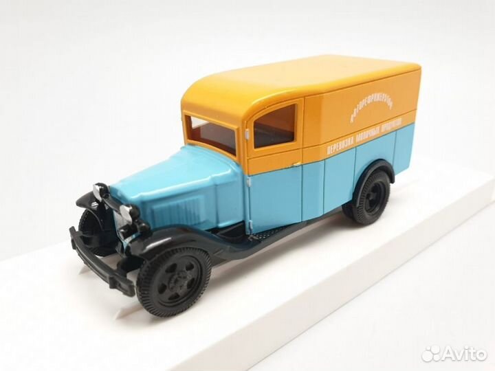 Горьковский автомобиль аа Авторефрижератор