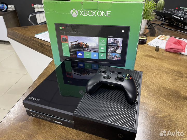 Xbox One (Полный комплект)