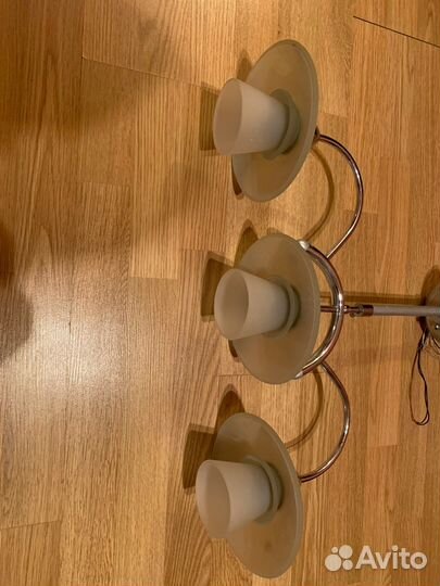 Люстра с 3 плафонами потолочная