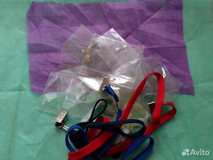 Бейджи с булавкой и бейджи на ленте