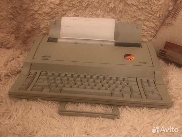 Пишущая машинка