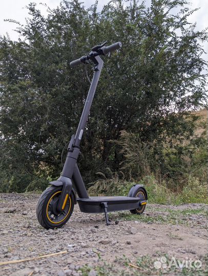 Электросамокат Ninebot KickScooter Max G30