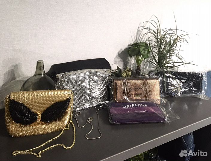 Сумочки и клатчи-кошельки