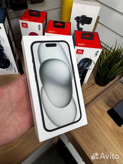 iPhone 15, 256 ГБ