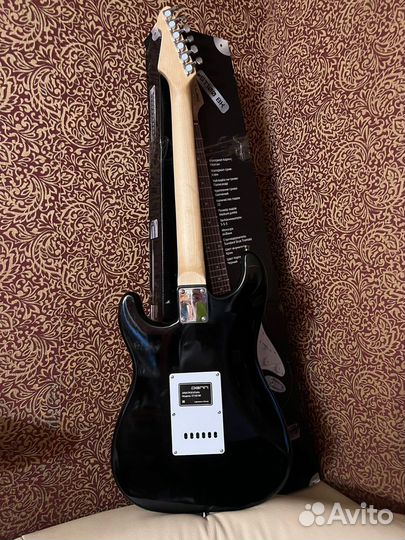 Электро гитара Denn st100