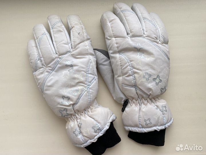 Горнолыжные перчатки женские