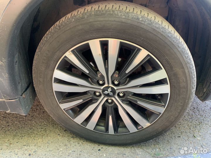 Yokohama Geolandar SUV G055 225/55 R18