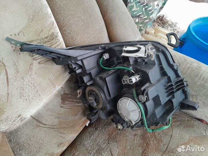 Фары тойота вокси