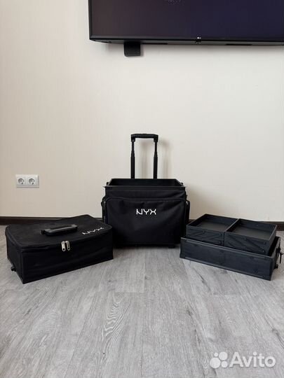 Чемодан на колесах