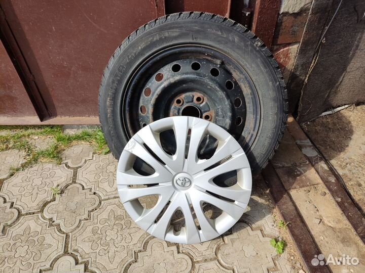 Колпаки Toyota Corolla