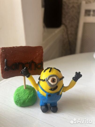 Поделка из пластилина Миньон