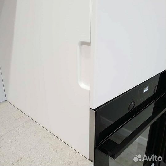 Кухня под потолок из мдф на заказ в Красноармейске