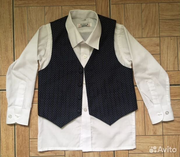 Костюм на мальчика рр 104