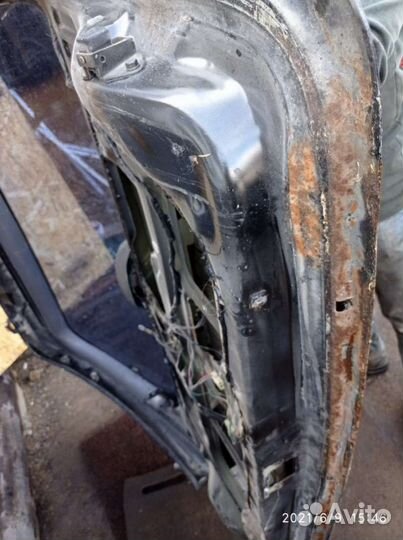 Крышка багажника Kia Carnival 1 2000г