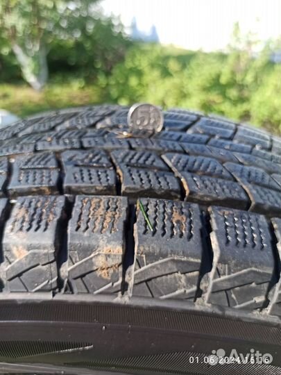 Dunlop Winter Maxx SJ8 22/15.5 R17