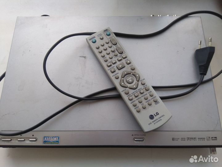 Проигрыватель сд-двд дисков LG с караоке