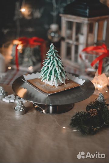 Елка из зефира на имбирном прянике