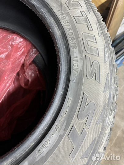 Hankook Ventus ST RH06 285/60 R18