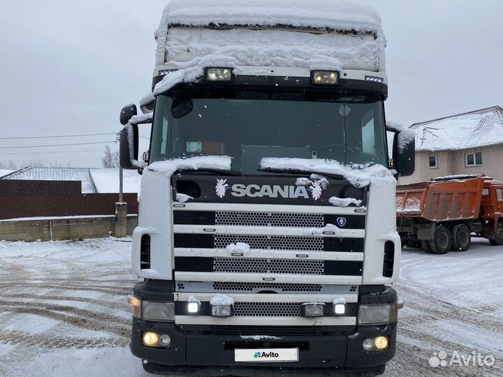 Scania 124L с полуприцепом, 2012