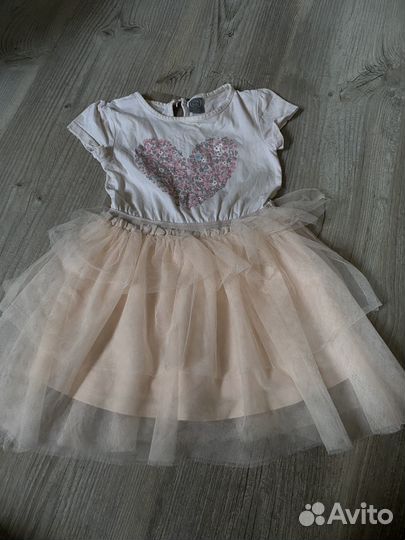 Платье на девочку