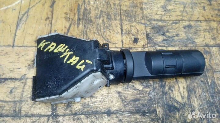 Переключатель поворотов подрулевой Nissan Qashqai