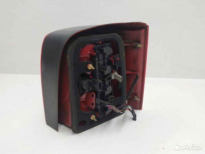 Фонарь задний левый Volkswagen Passat B5+ (GP) 2004