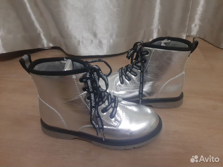 Ботинки демисезонные для девочки 33размер