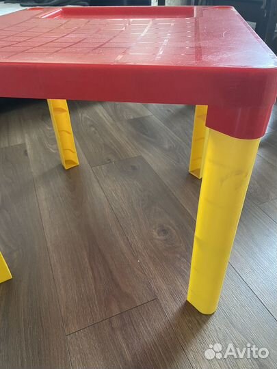 Детский стол