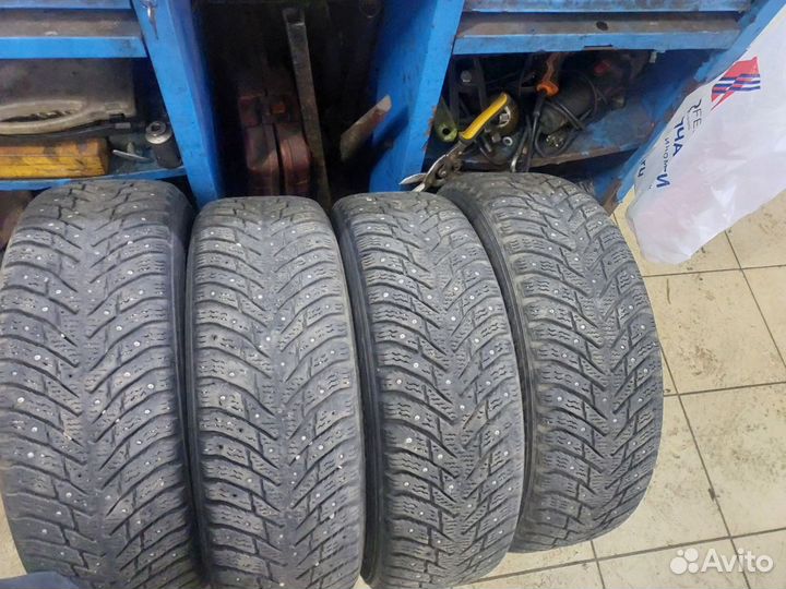 Nokian Tyres Hakkapeliitta 8 185/65 R15 92T