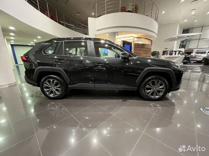 Toyota RAV4 2.0 CVT, 2024