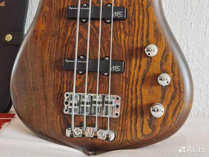 Бас-гитара Warwick Corvette Standard